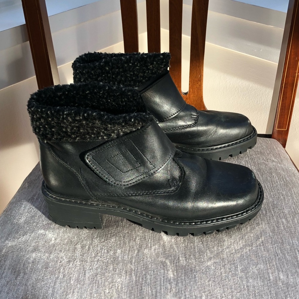 Blondo EUC vintage leather Canadian booties size 6